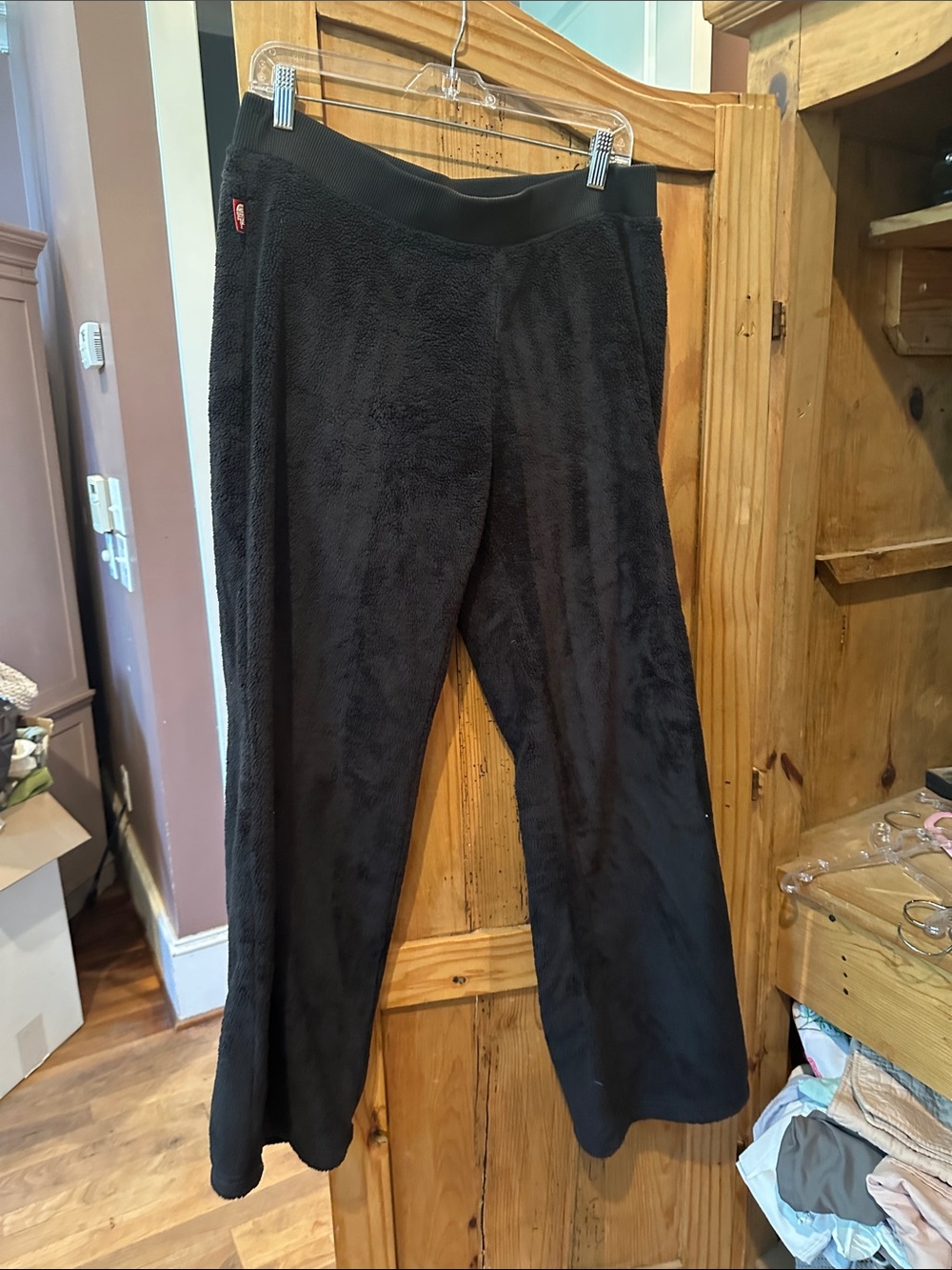The North Face Women's Black Fleece pants